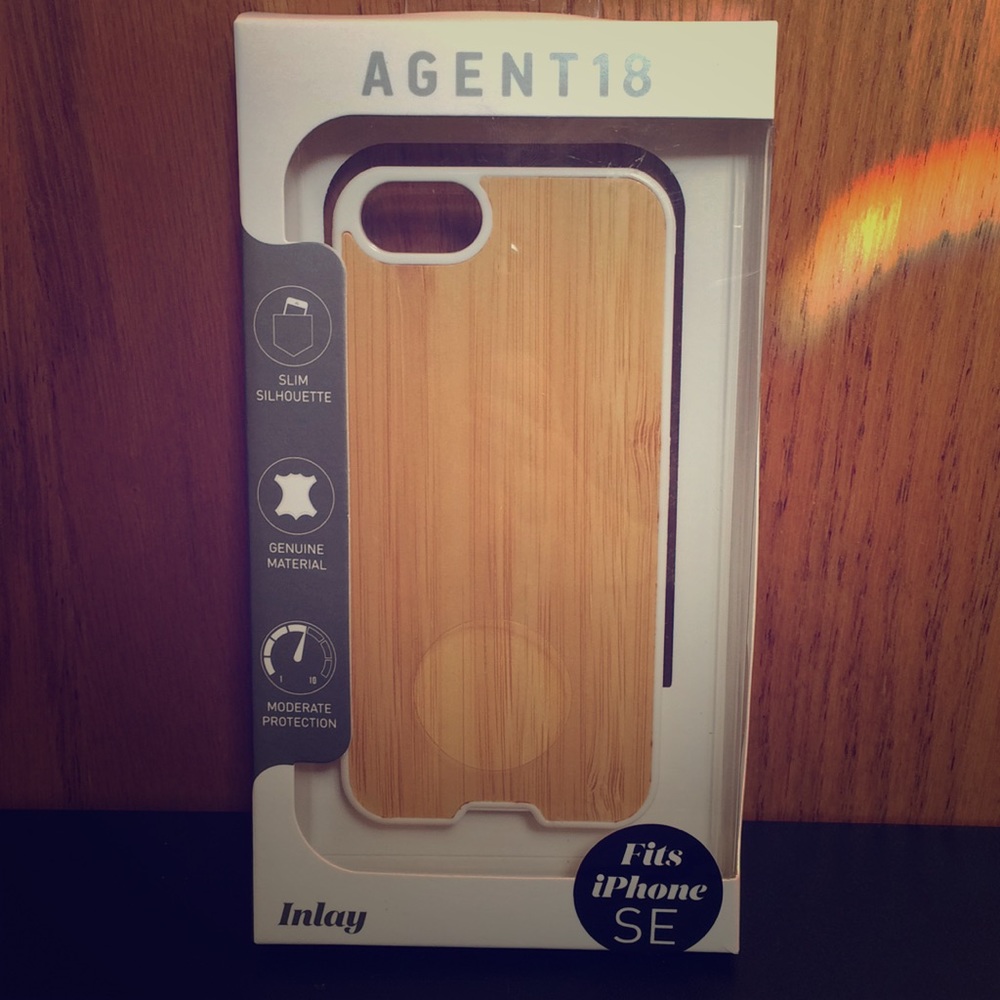 iPhone 5E or 5S Woodgrain NEW Phone Case 📱 - Picture 1 of 3